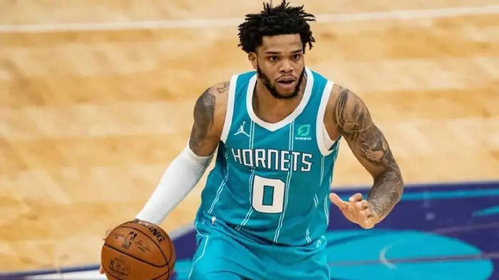 于伯恩茅斯 于伯恩茅斯